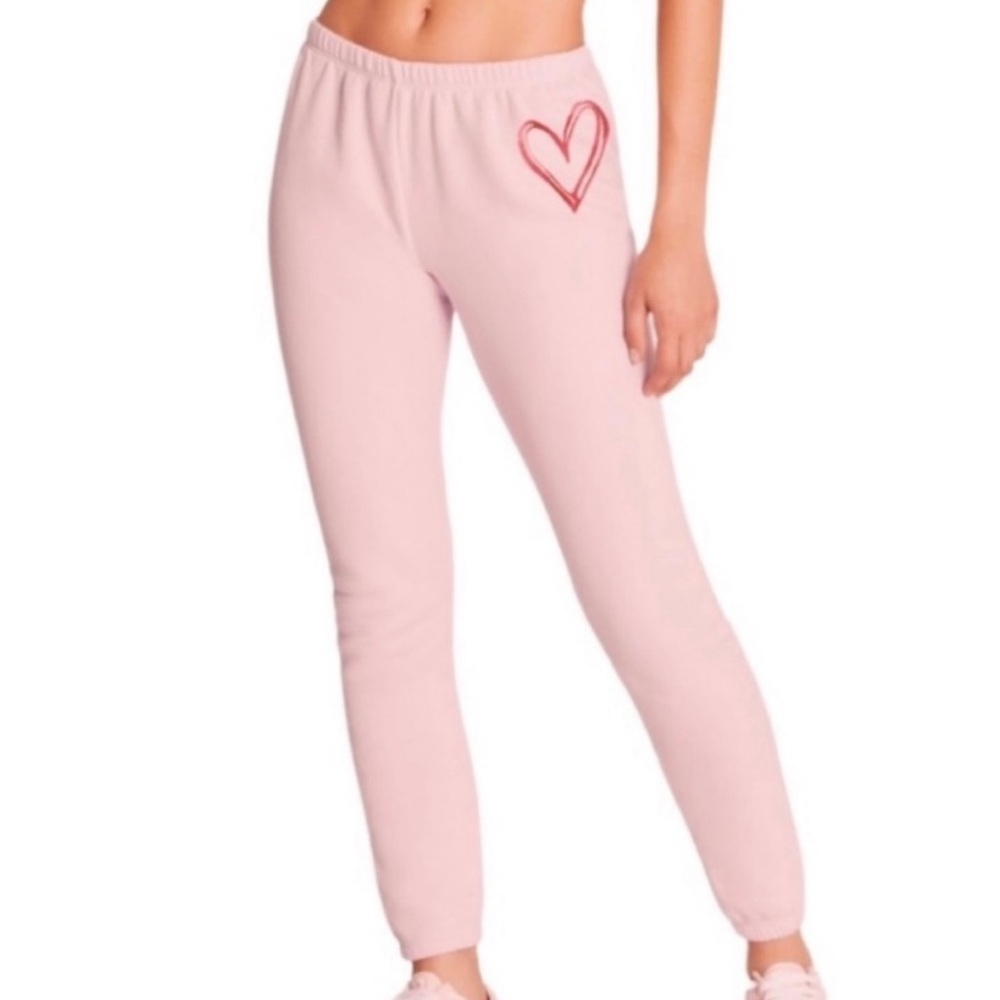 ✅ NWT WILDFOX Sketchy Heart Pink Sweatpants Joggers
